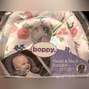 NWT Infant Head and Neck Support